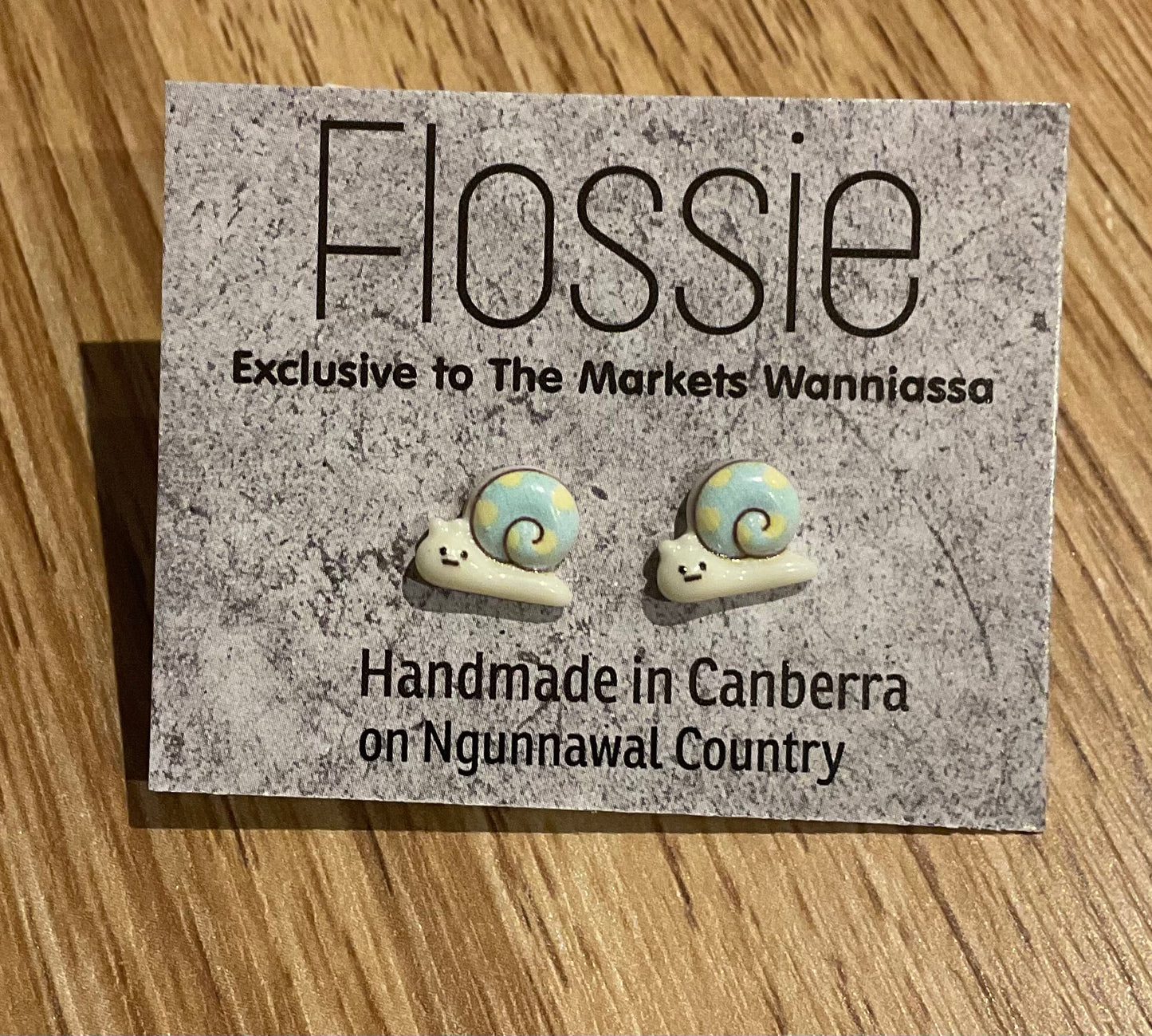 *Earrings Snail Studs