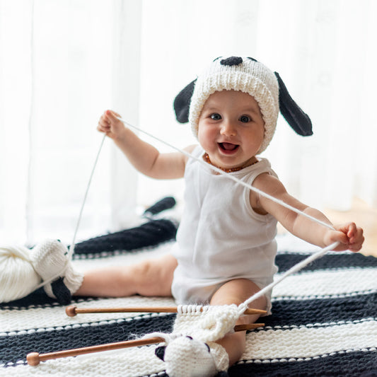 Knitting Kit - Snoopy Baby Hat and Booties Set