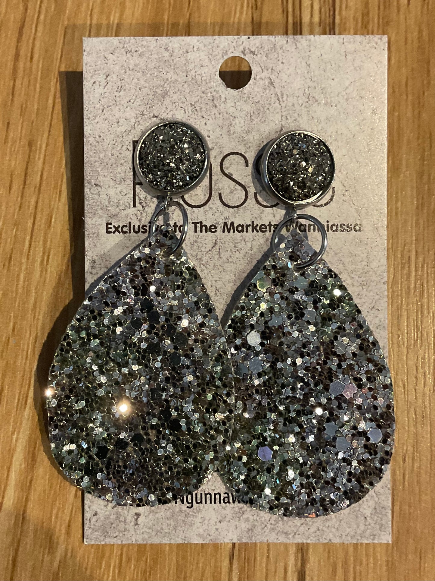 *Earrings Silver Glitter Dangles