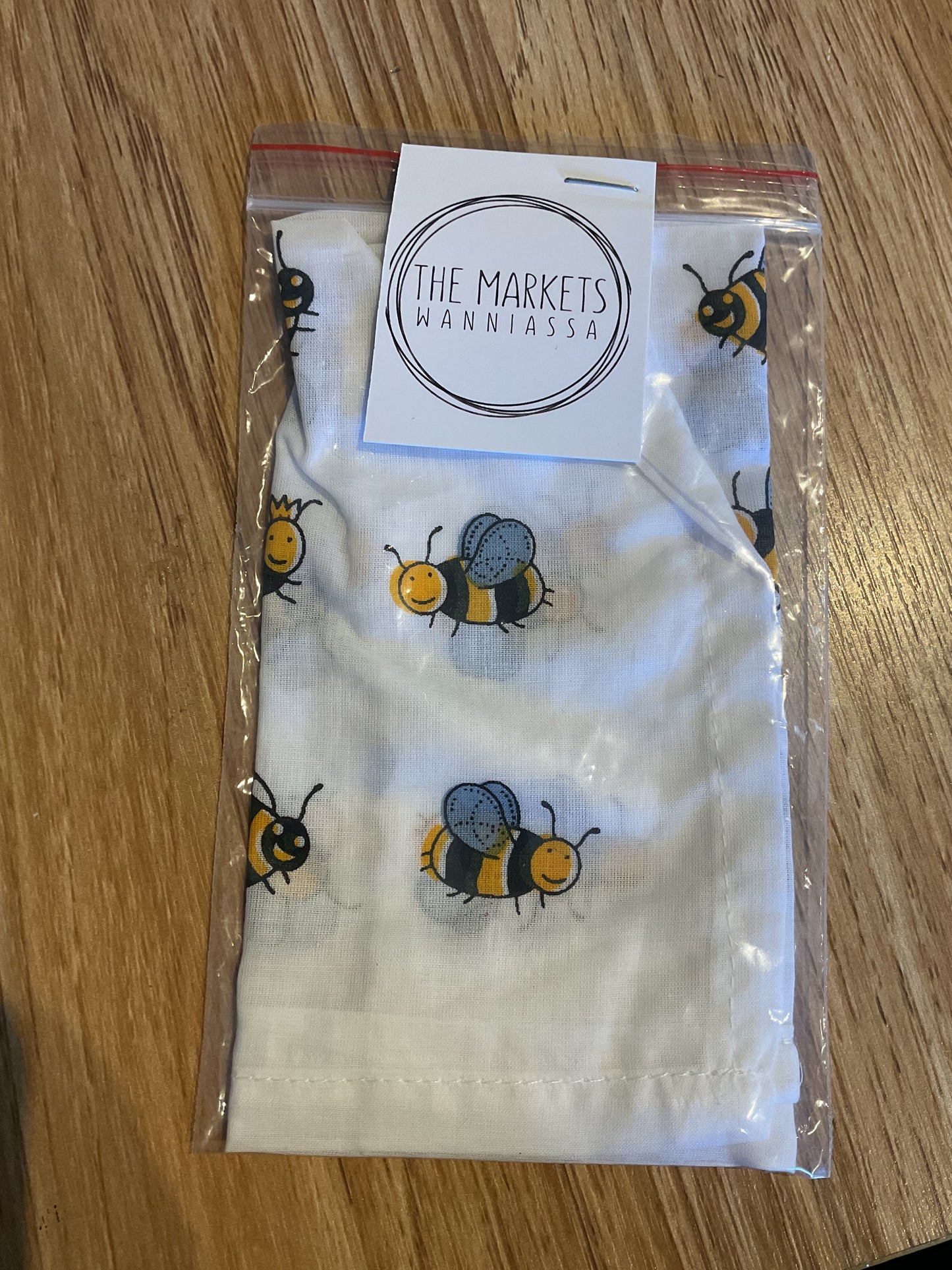 *Hankerchief Bee Themed