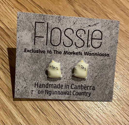 *Earrings Teeny Smilie Cat Studs