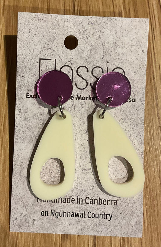 *Earrings Acrylic Cream Dangles