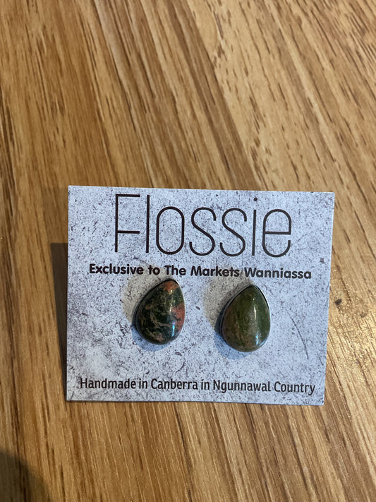 *Earrings Gemstone Teardrop Studs