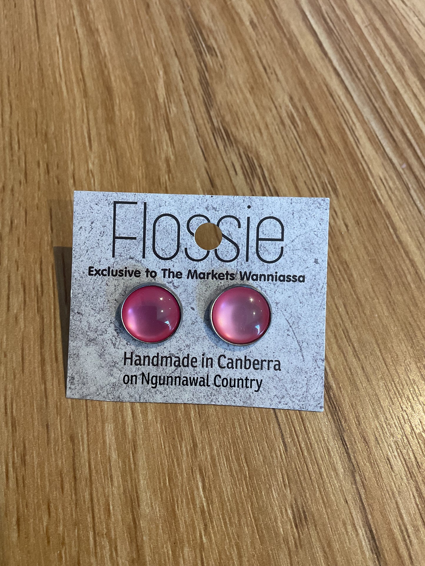 *Earrings Glass Dome Studs Musk