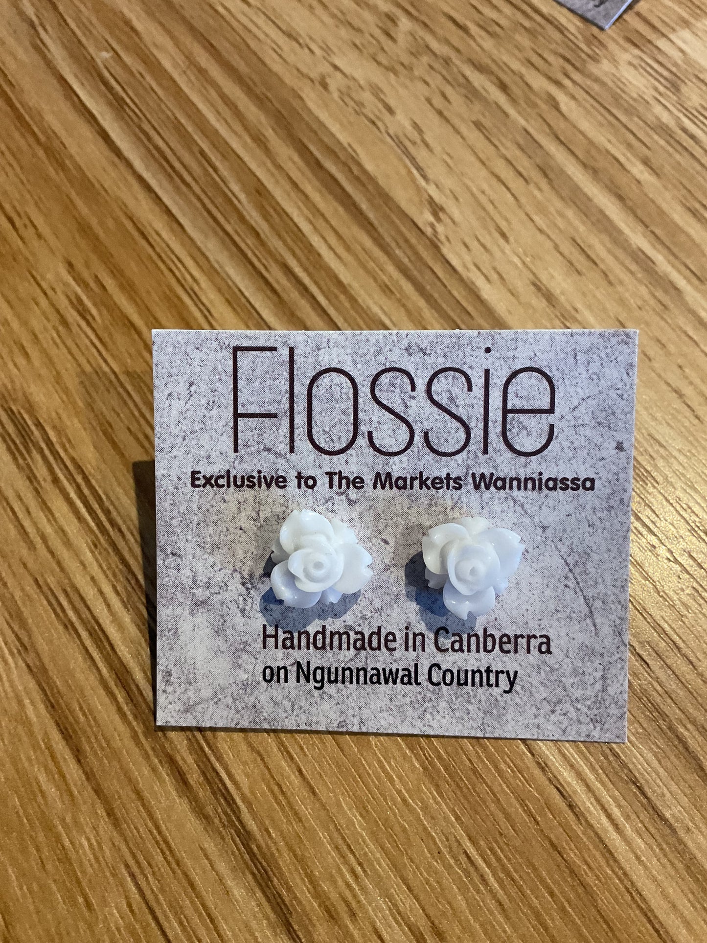 *Earrings White Flower Studs