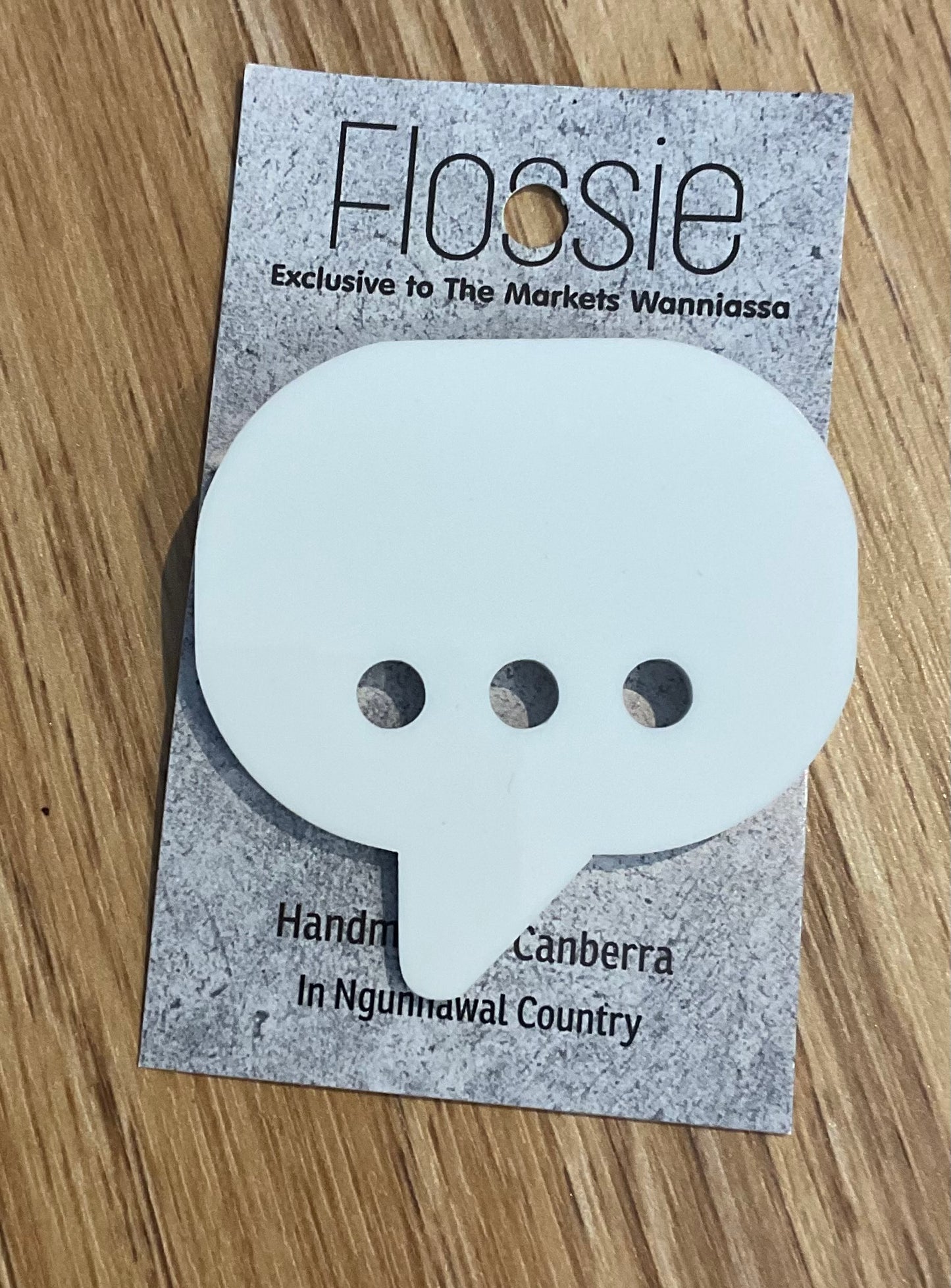 *Brooch Message Bubble