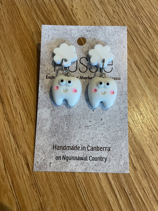 *Earrings Teeth Dangles
