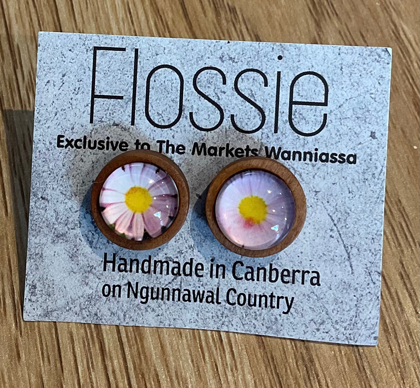 *Earrings Wooden Pink Flowers Dome Studs
