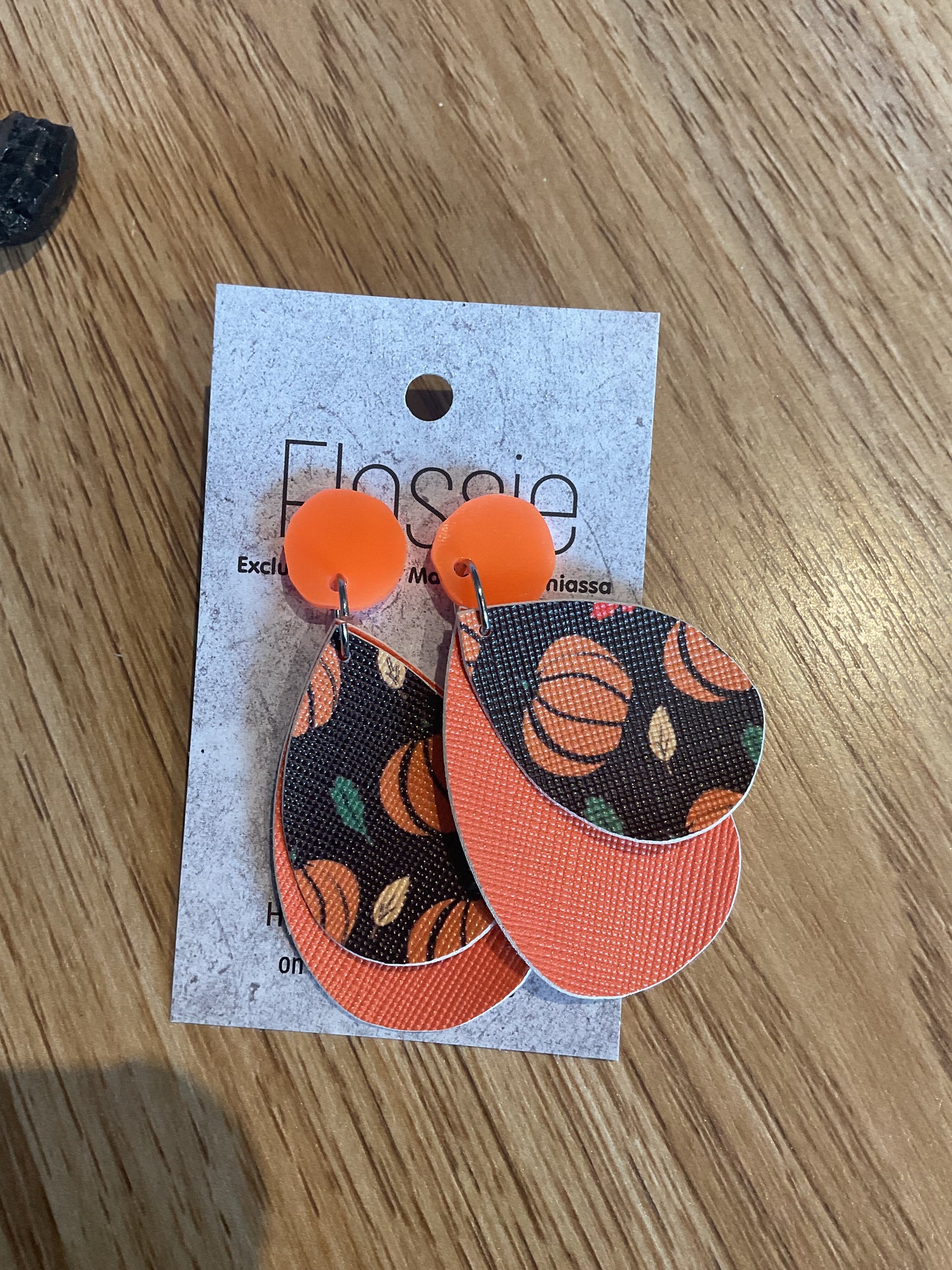 *Earrings Pumpkin Dangles