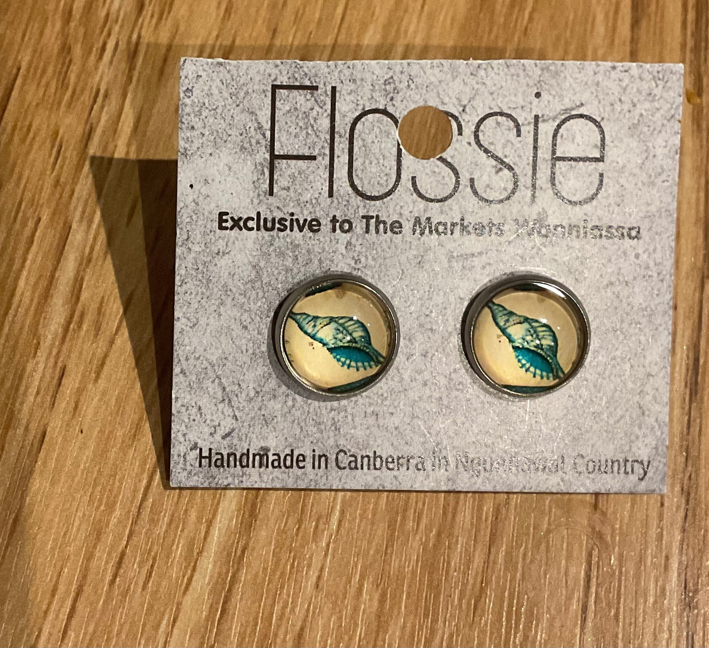 *Earrings Seashell Glass Studs