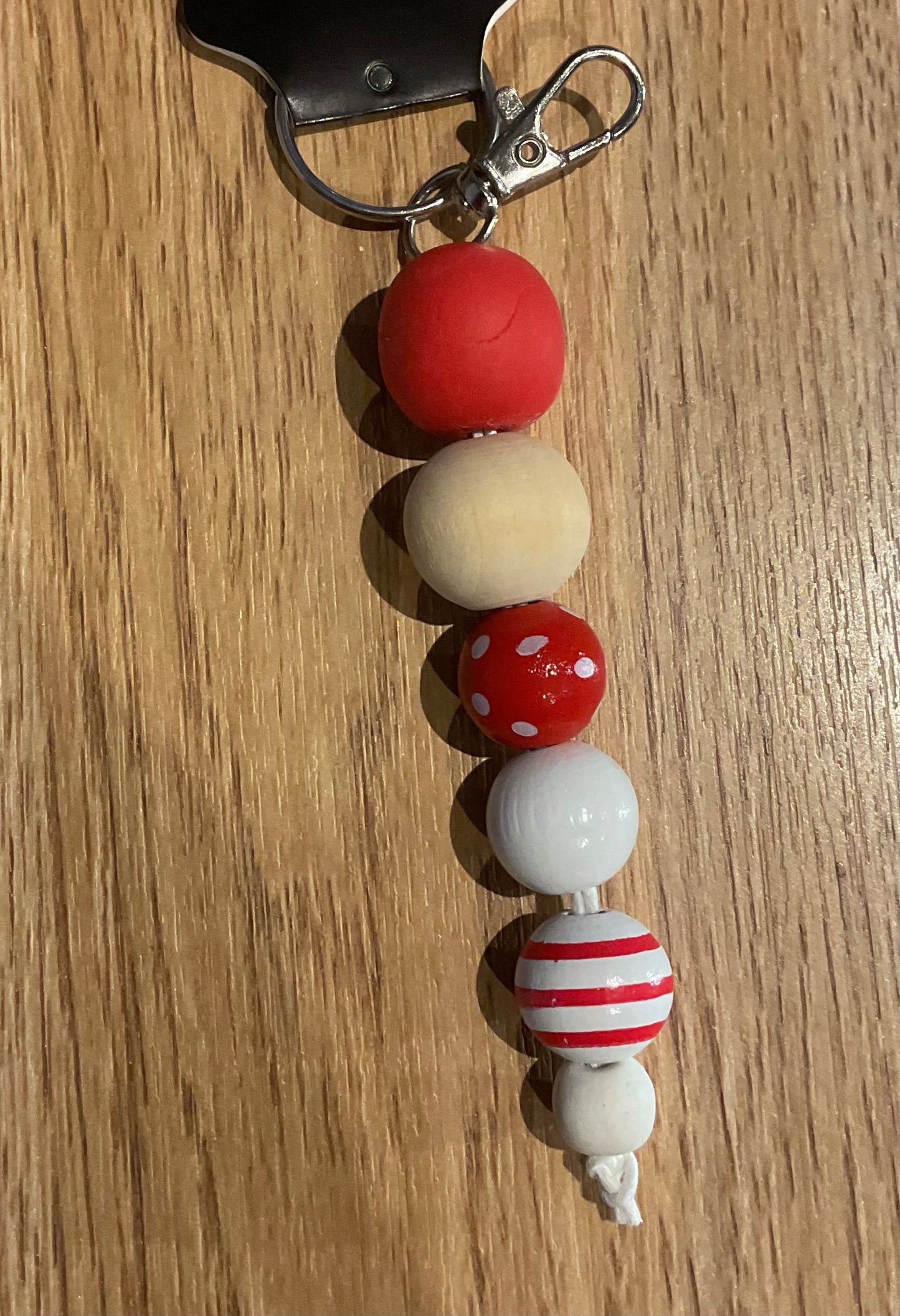 *Beaded Keychain Red and White