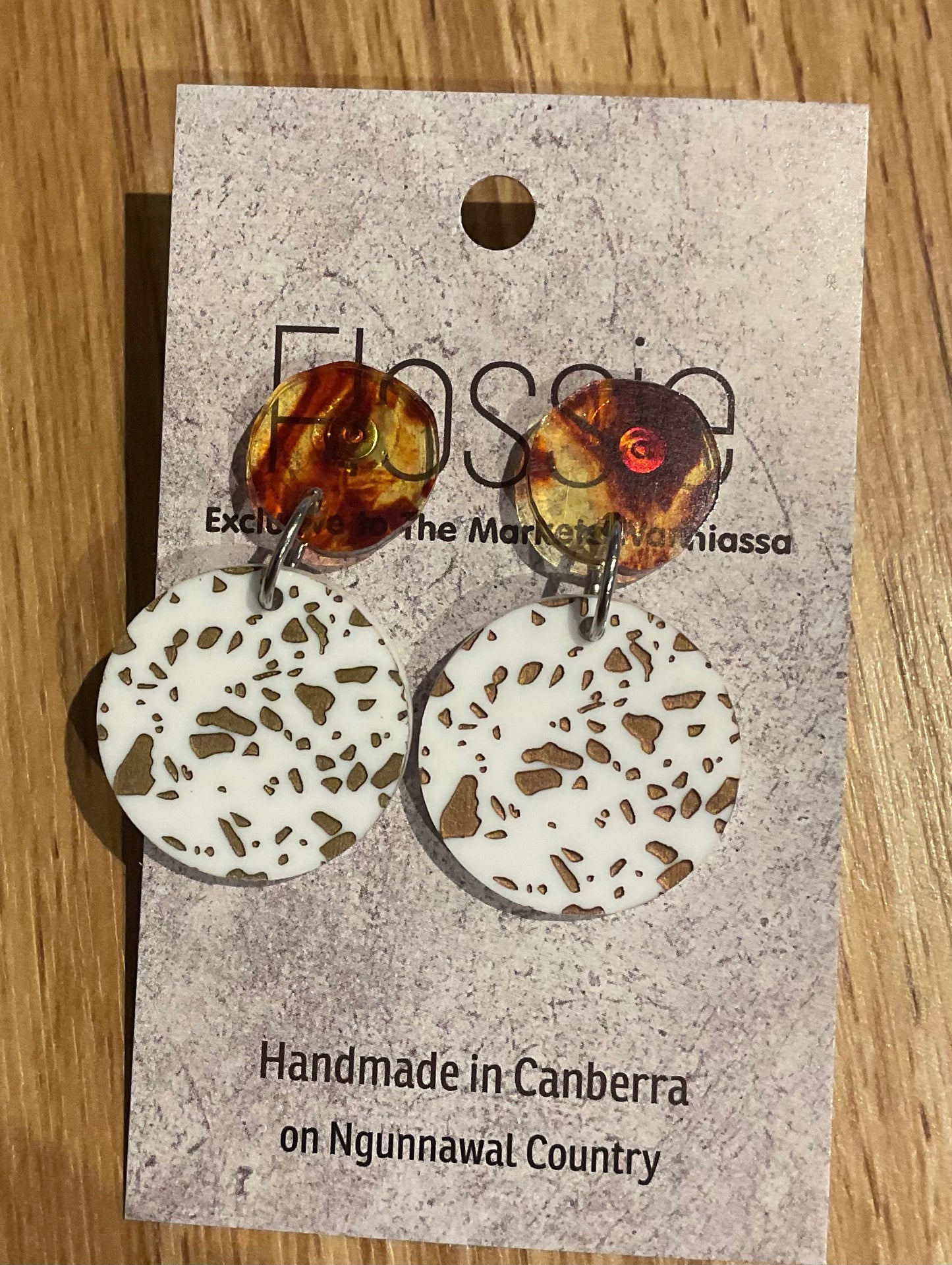 *Earrings 2.5cm Round White/Gold Dangles
