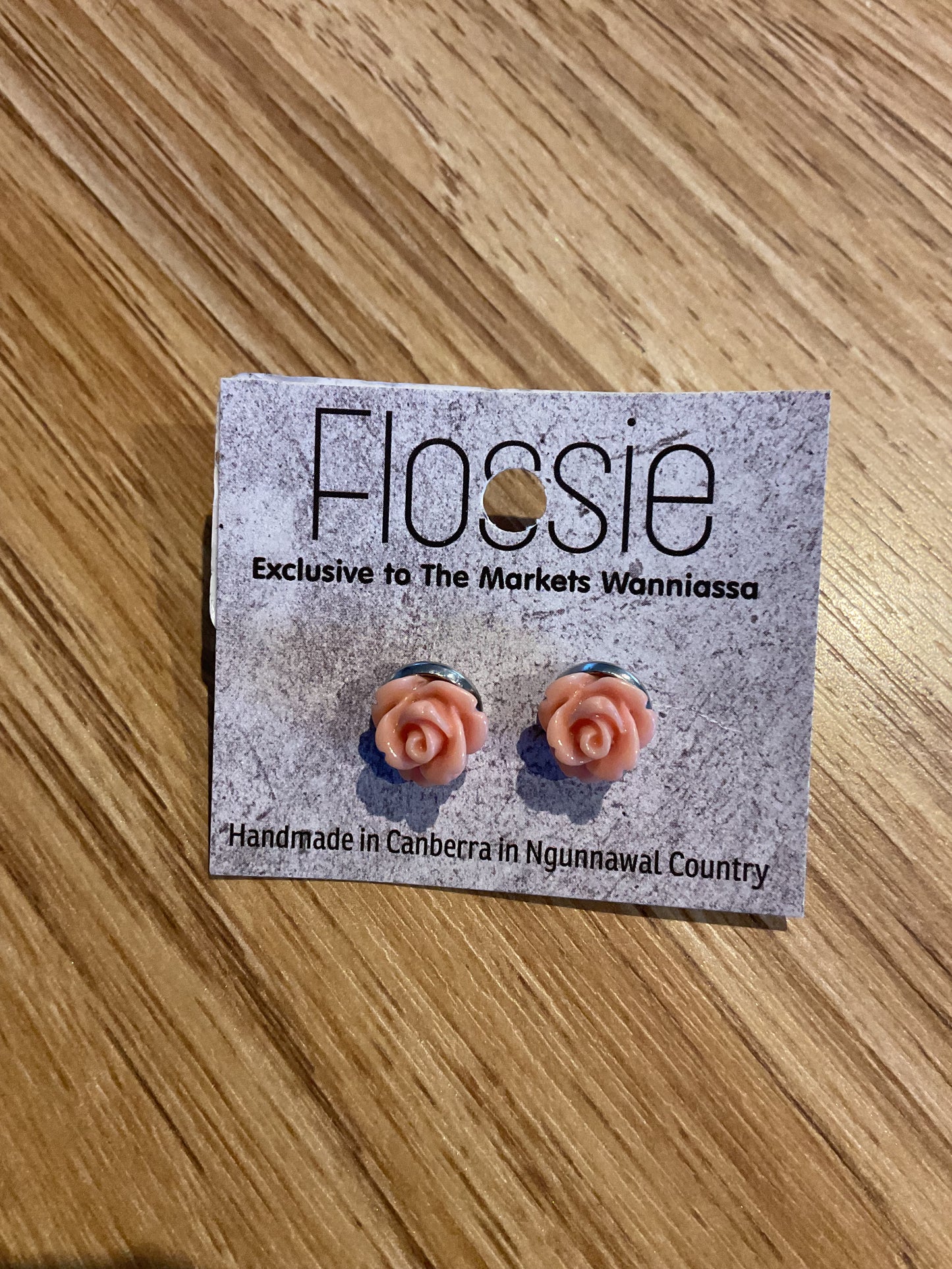 *Earrings Musky Pink Flower Studs