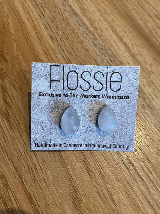 *Earrings Gemstone Teardrop Studs