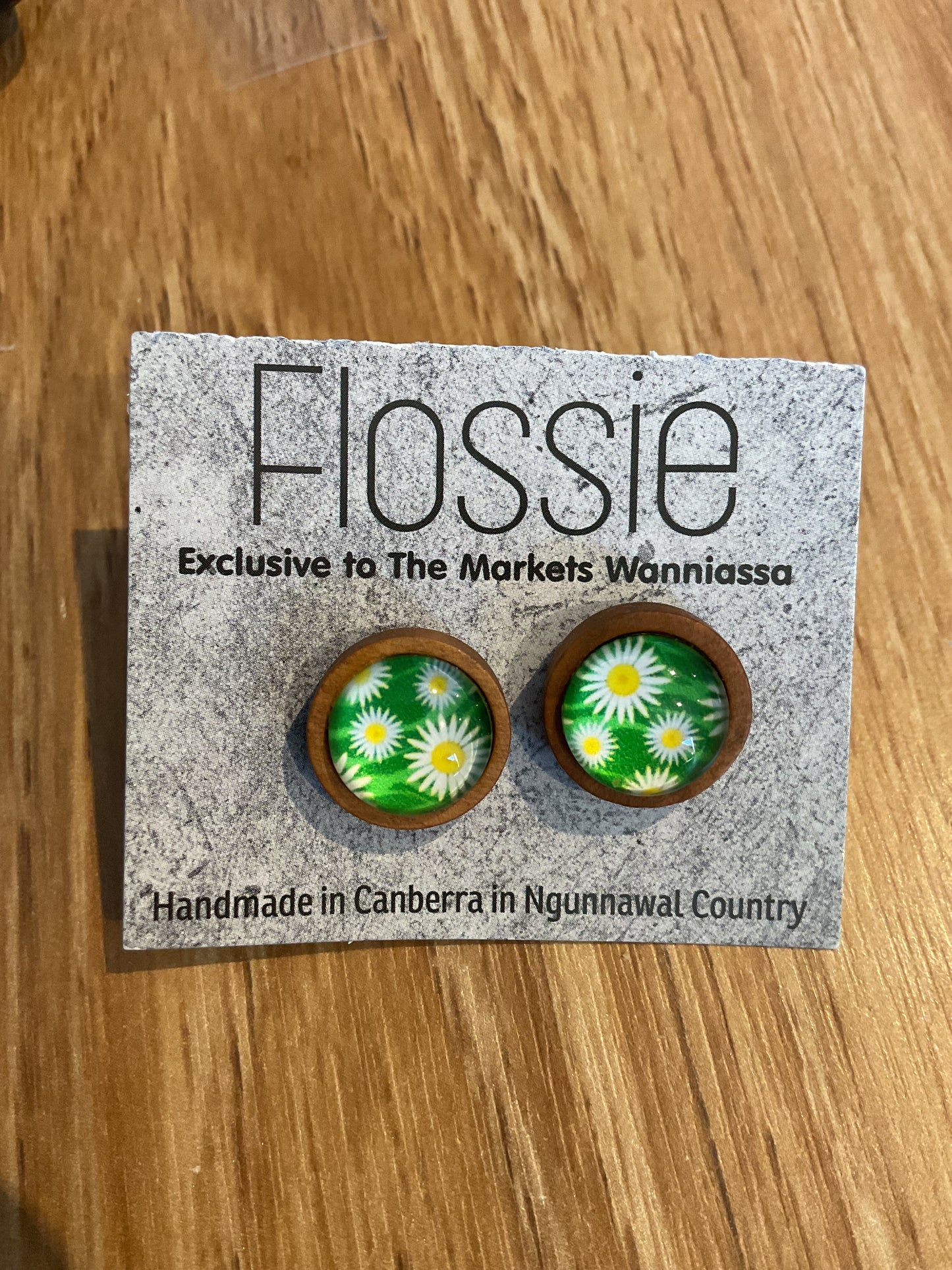 *Earrings Wooden Daisy Print Dome Studs