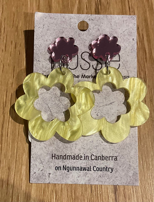 *Earrings Acrylic Yellow Flower Dangles
