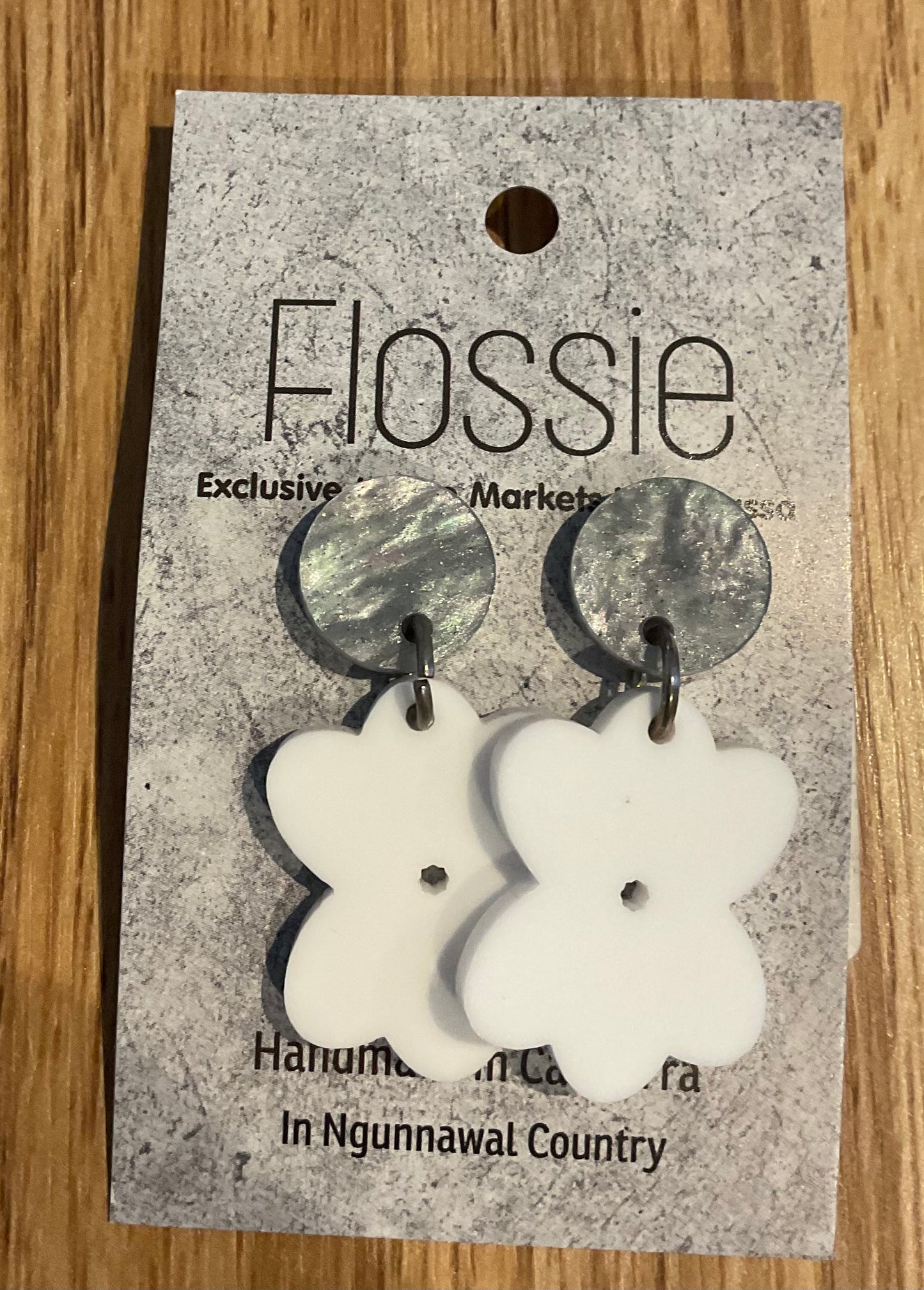 *Earrings Acrylic White Flower Dangles