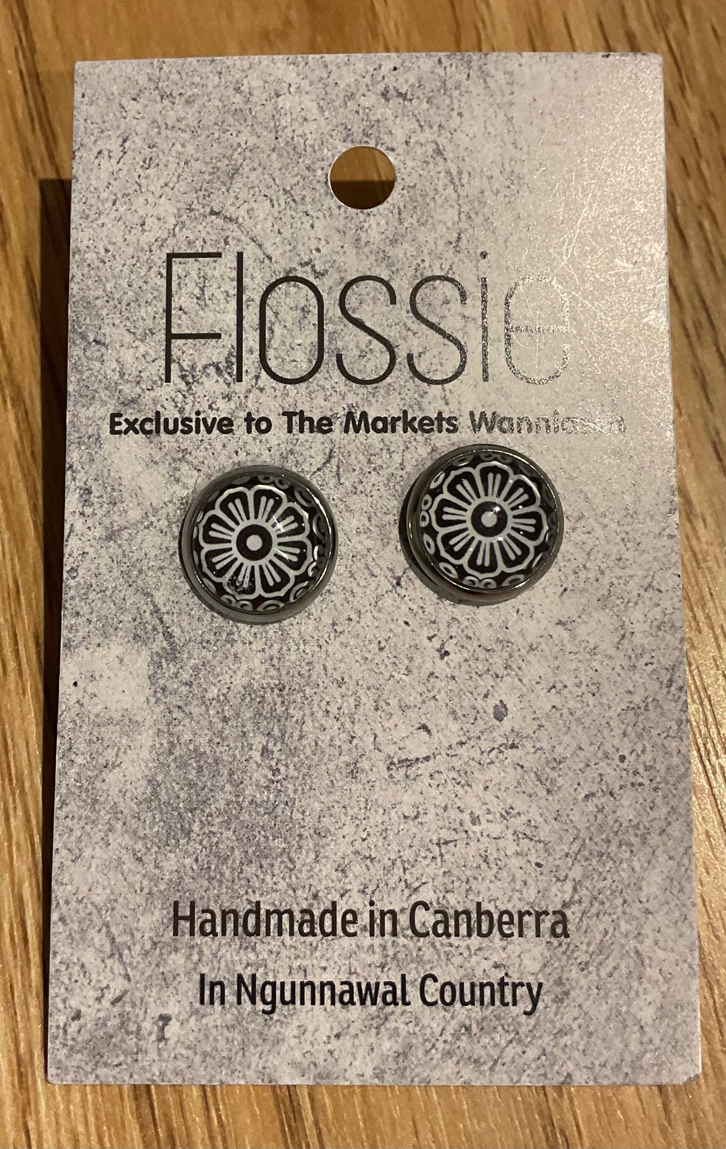 *Earrings Black and White Mandala Glass Studs
