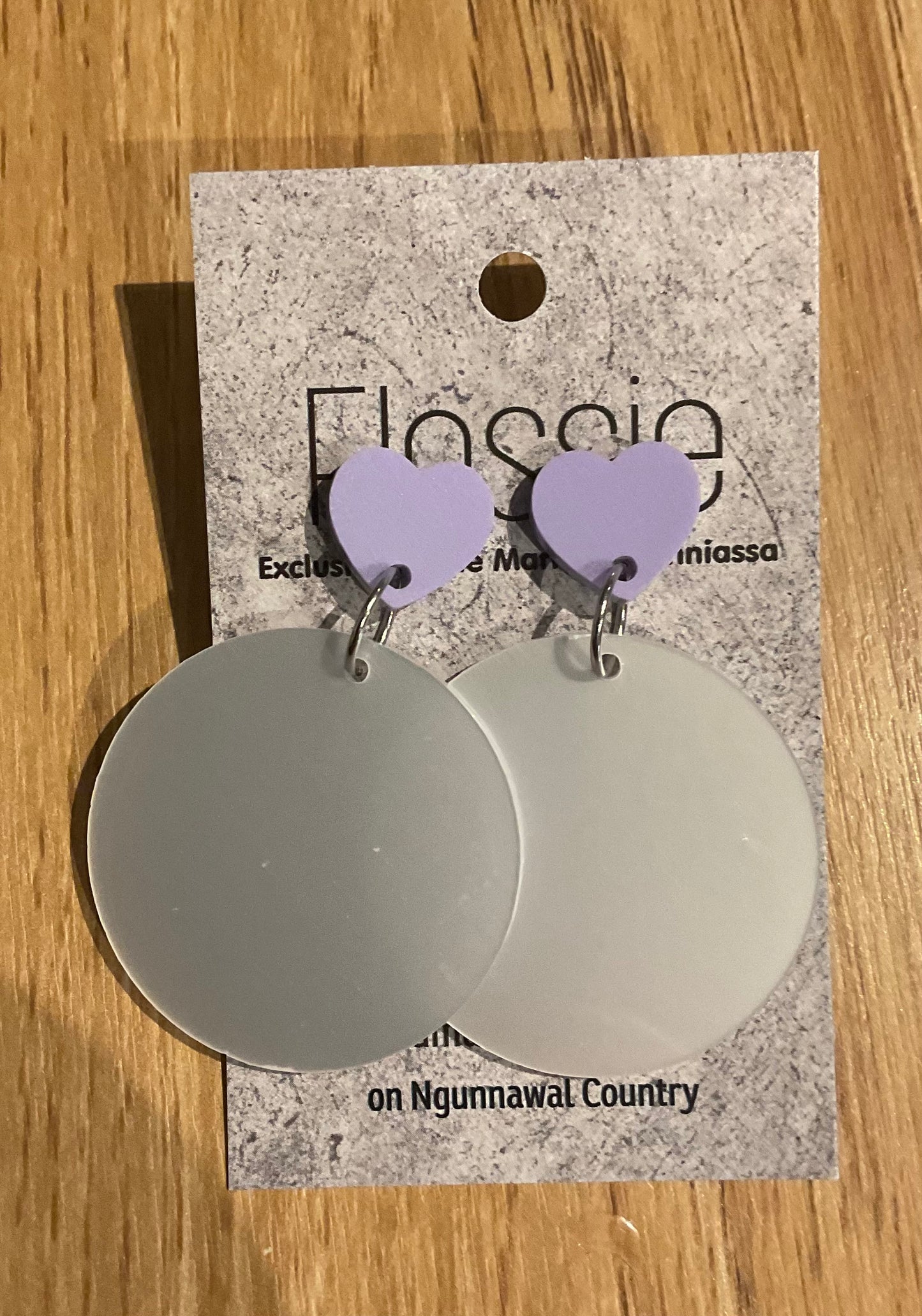 *Earrings 4cm Round Shiny White Dangles