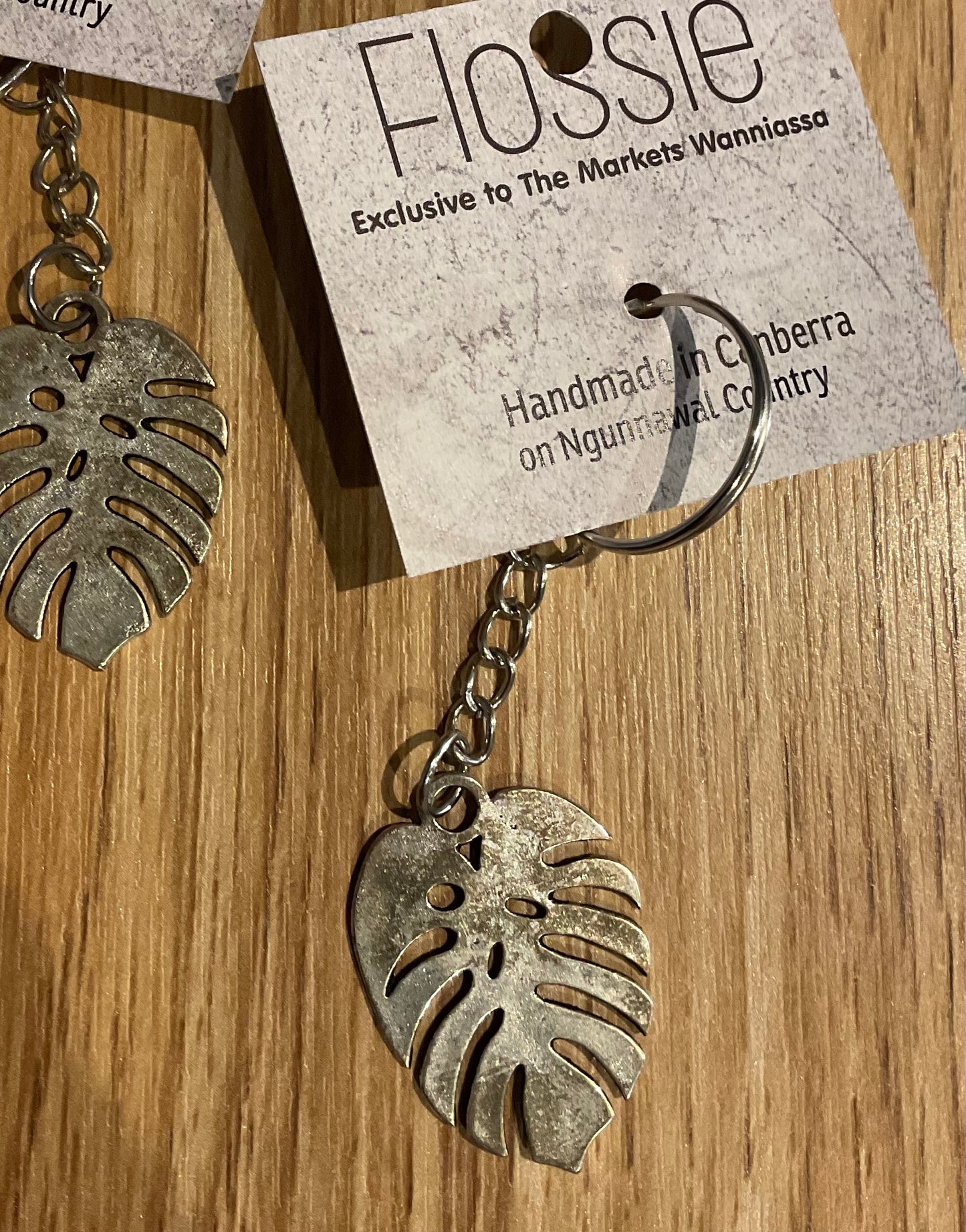 *Silver Charm Keychain Leaf