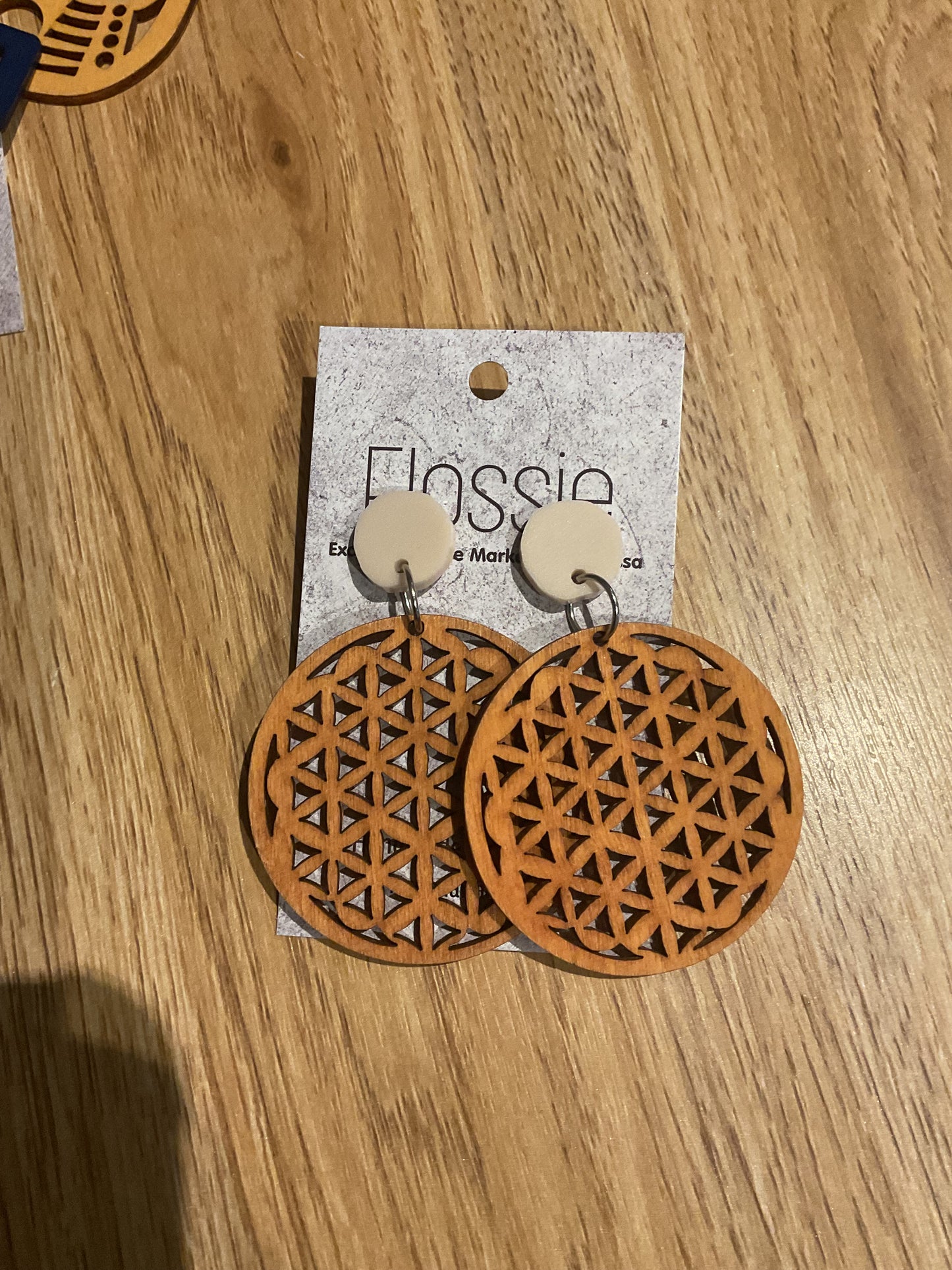 *Earrings Wooden Round Lattice with Cream Dangles