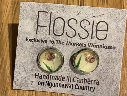 *Earrings Cream Bloom Glass Studs