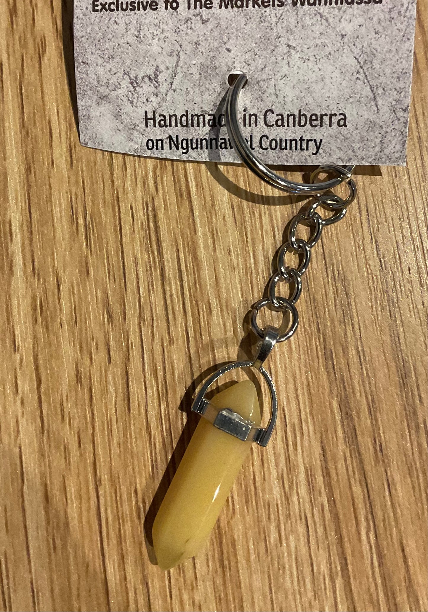 *Keychain -Crystal -Cream