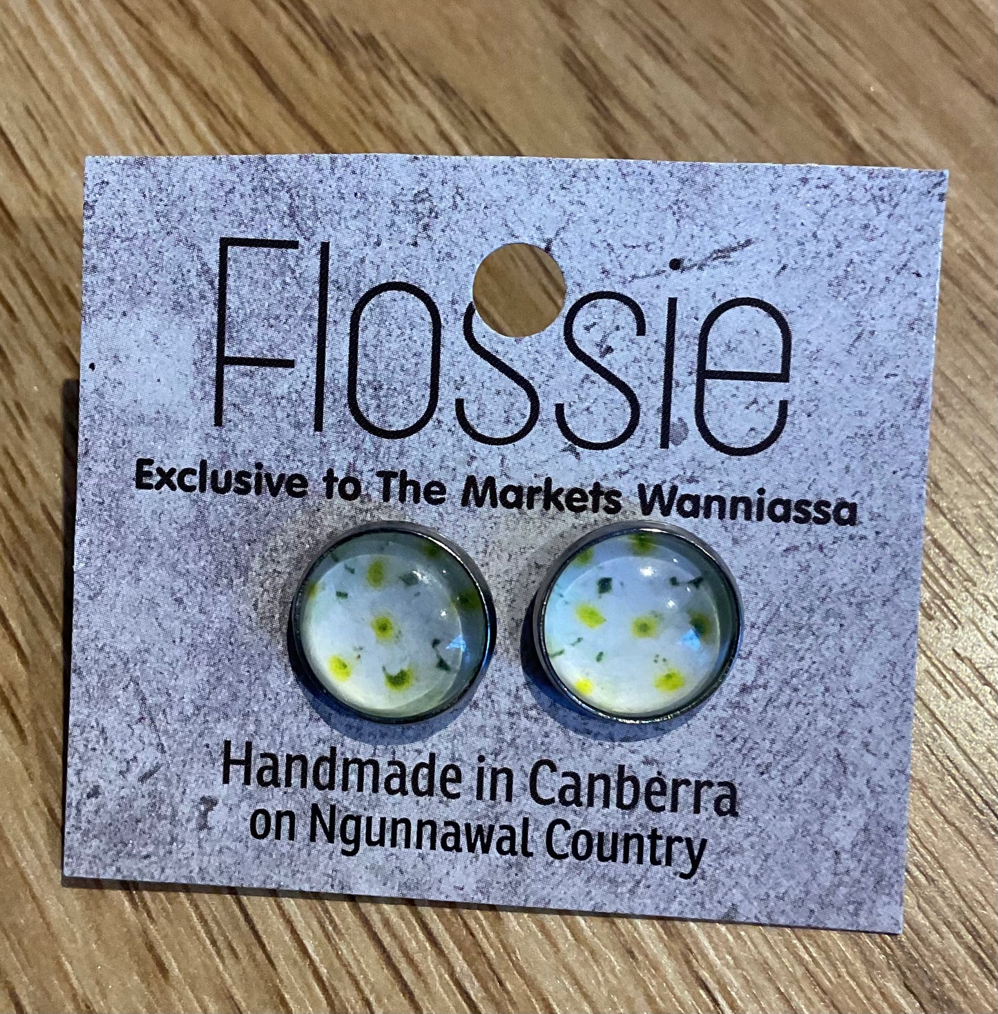 *Earrings Flower Bush Glass Dome Studs