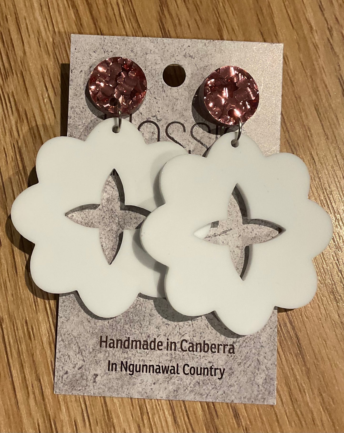 *Earrings Acrylic White Flower Dangles