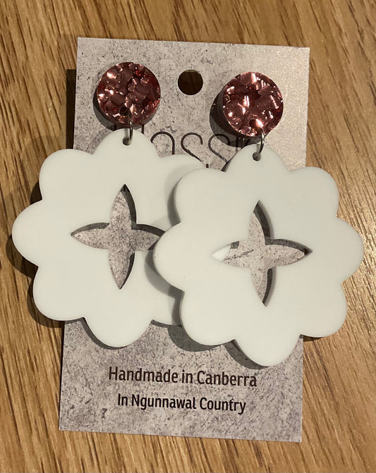 *Earrings Acrylic White Flower Dangles