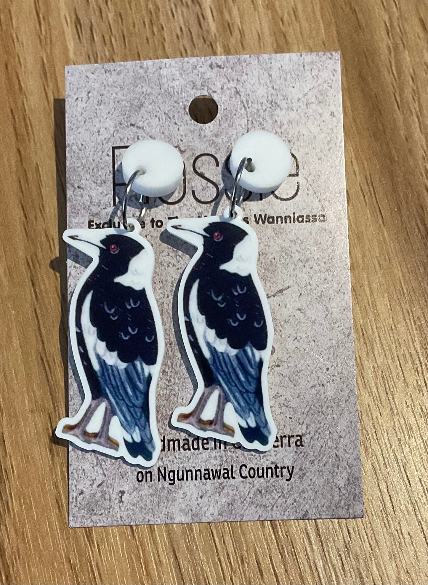*Earrings Standing Magpie