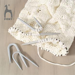 U Shaped Cable Needles Large