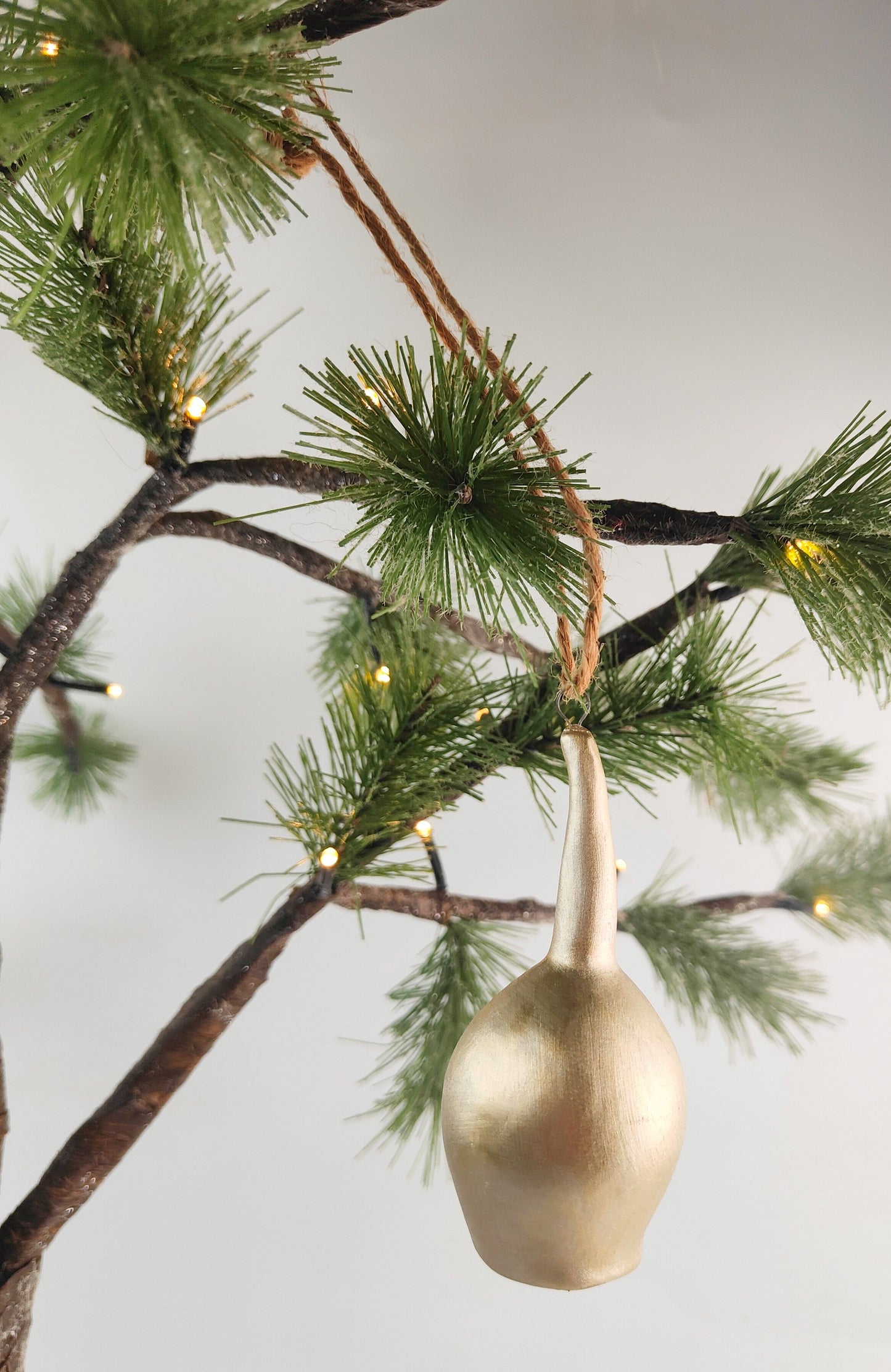 Gumnut Hanging Decoration Gold 9cm