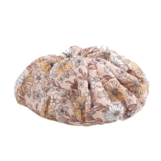 Flat Lay Cosmetic Bay - Floral