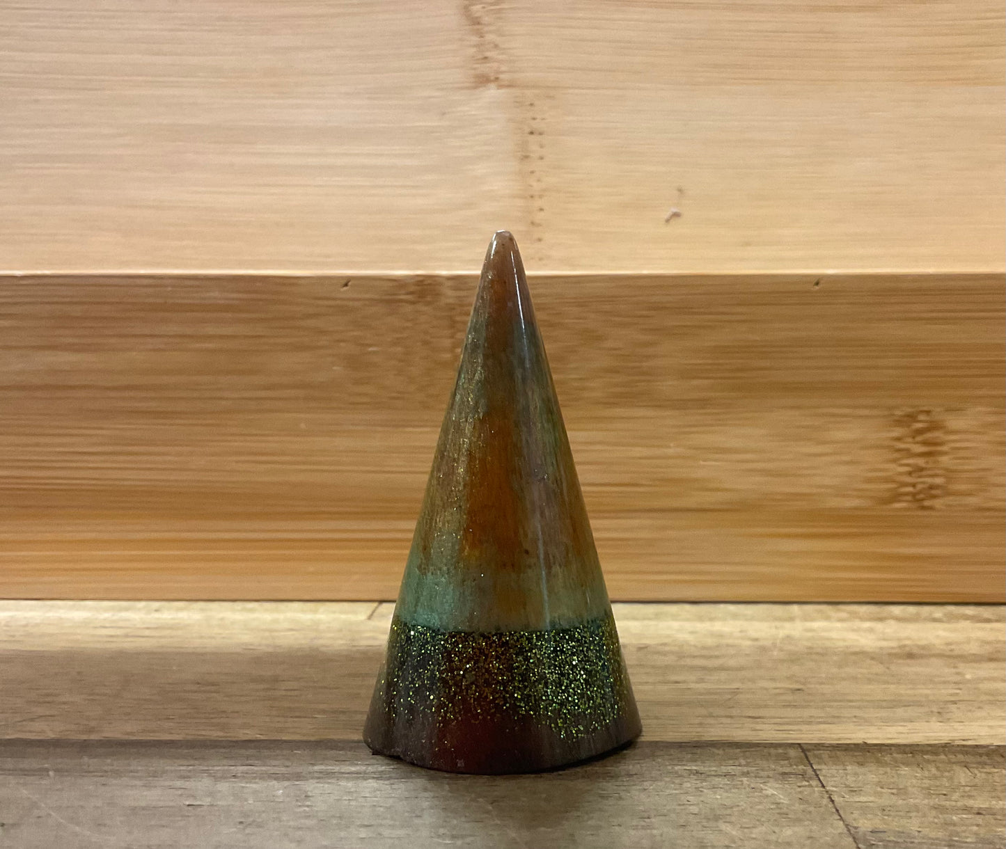 Round Resin Ring Cones Medium Various