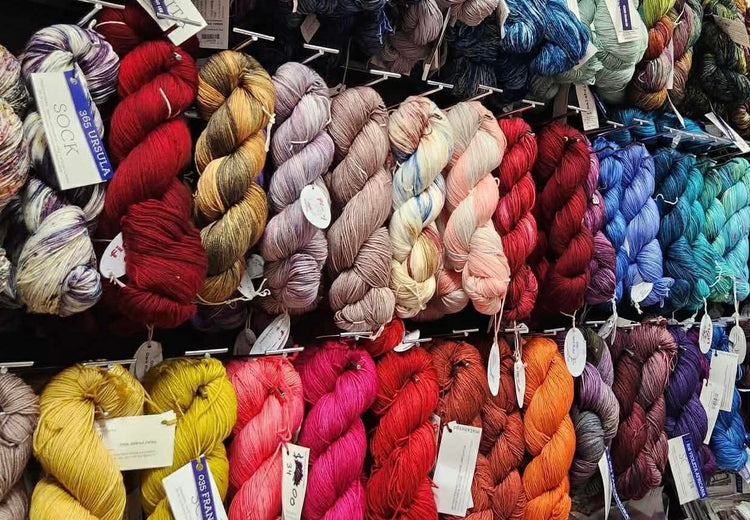 Yarn & Crafts