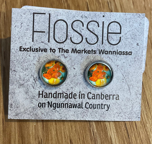 *Earrings The Vase Glass Dome Studs