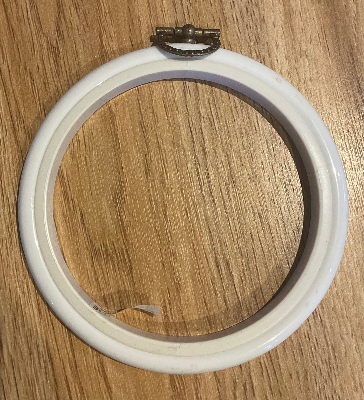 *Plastic Embroidery Hoops
