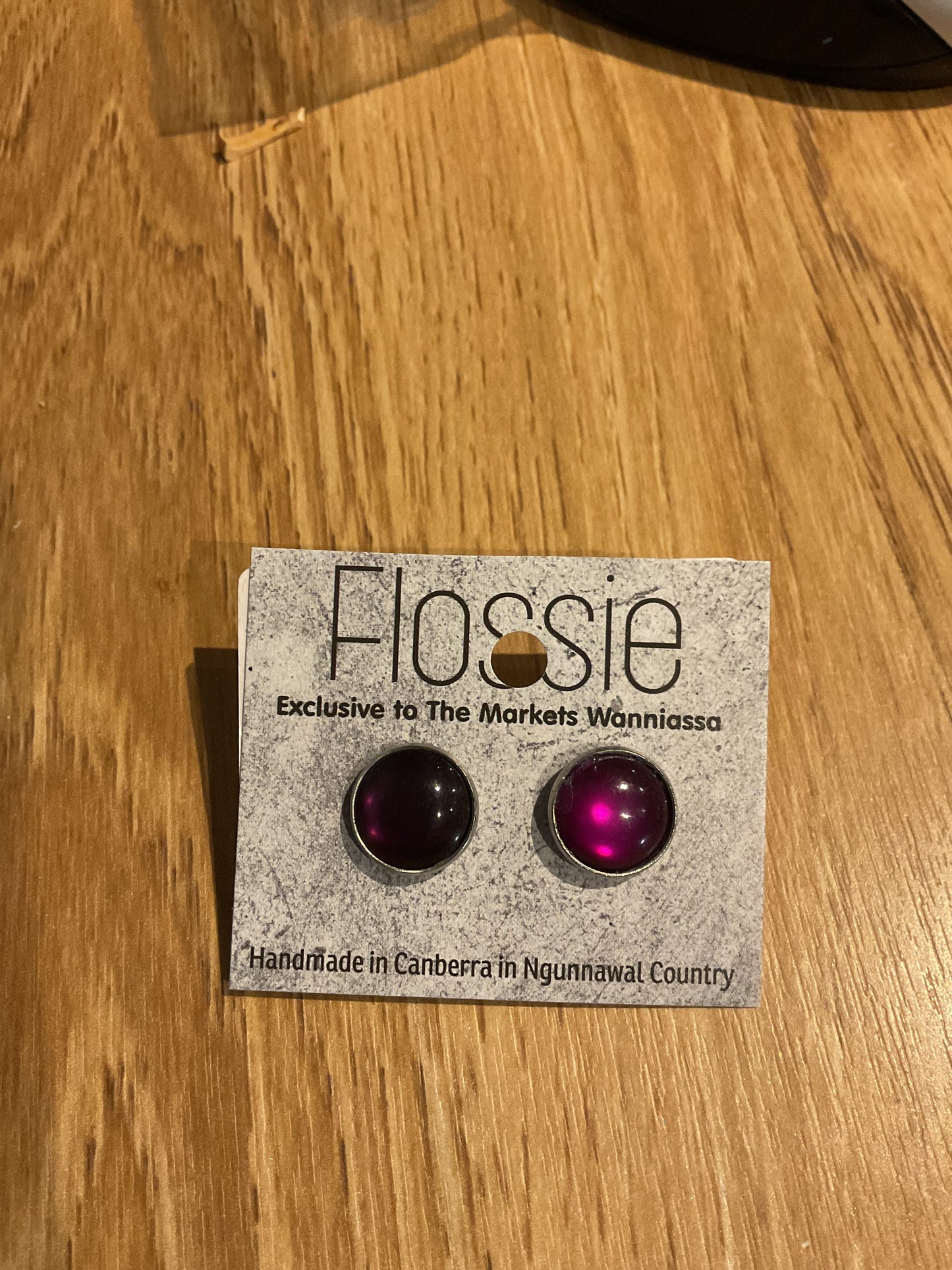 *Earrings Glass Dome Studs Purple