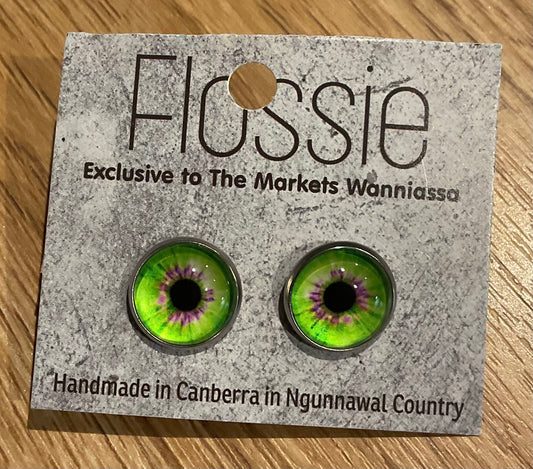 *Earrings Creepy Eye Studs
