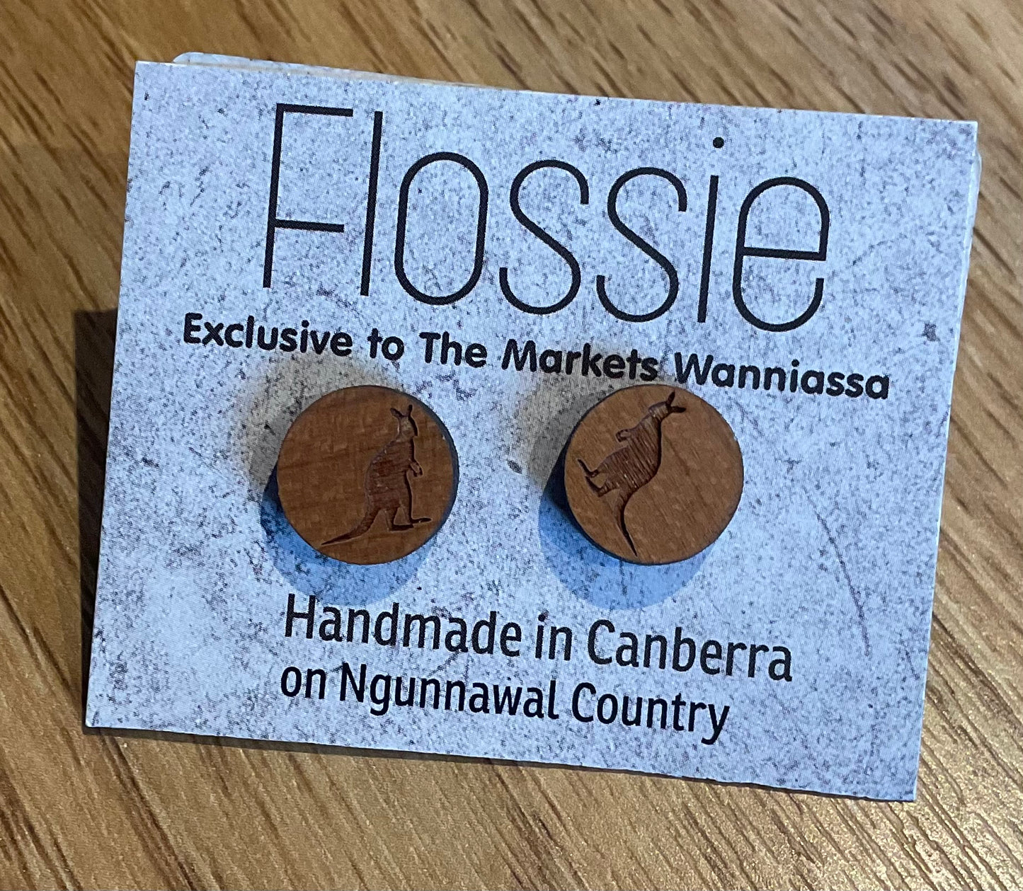 *Earrings Kangaroo Round Studs