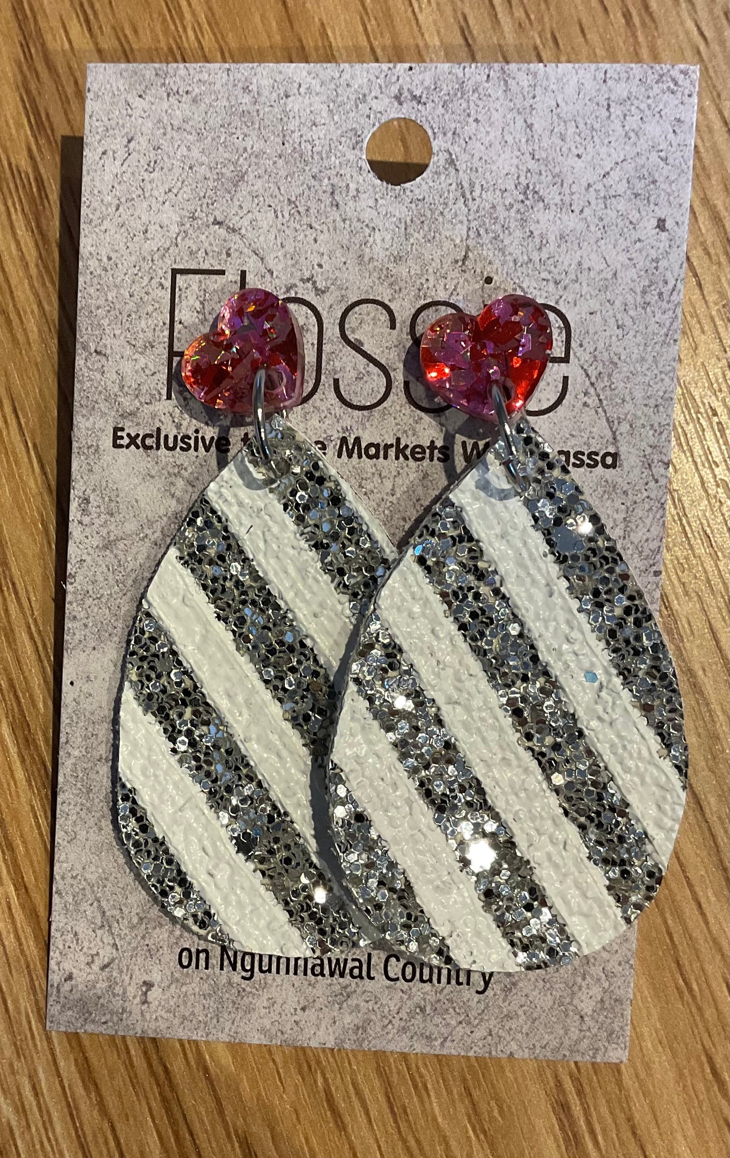*Earrings Silver Striped Glitter Dangles