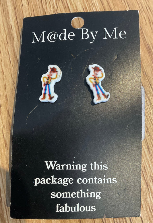 *Earrings Woody Studs