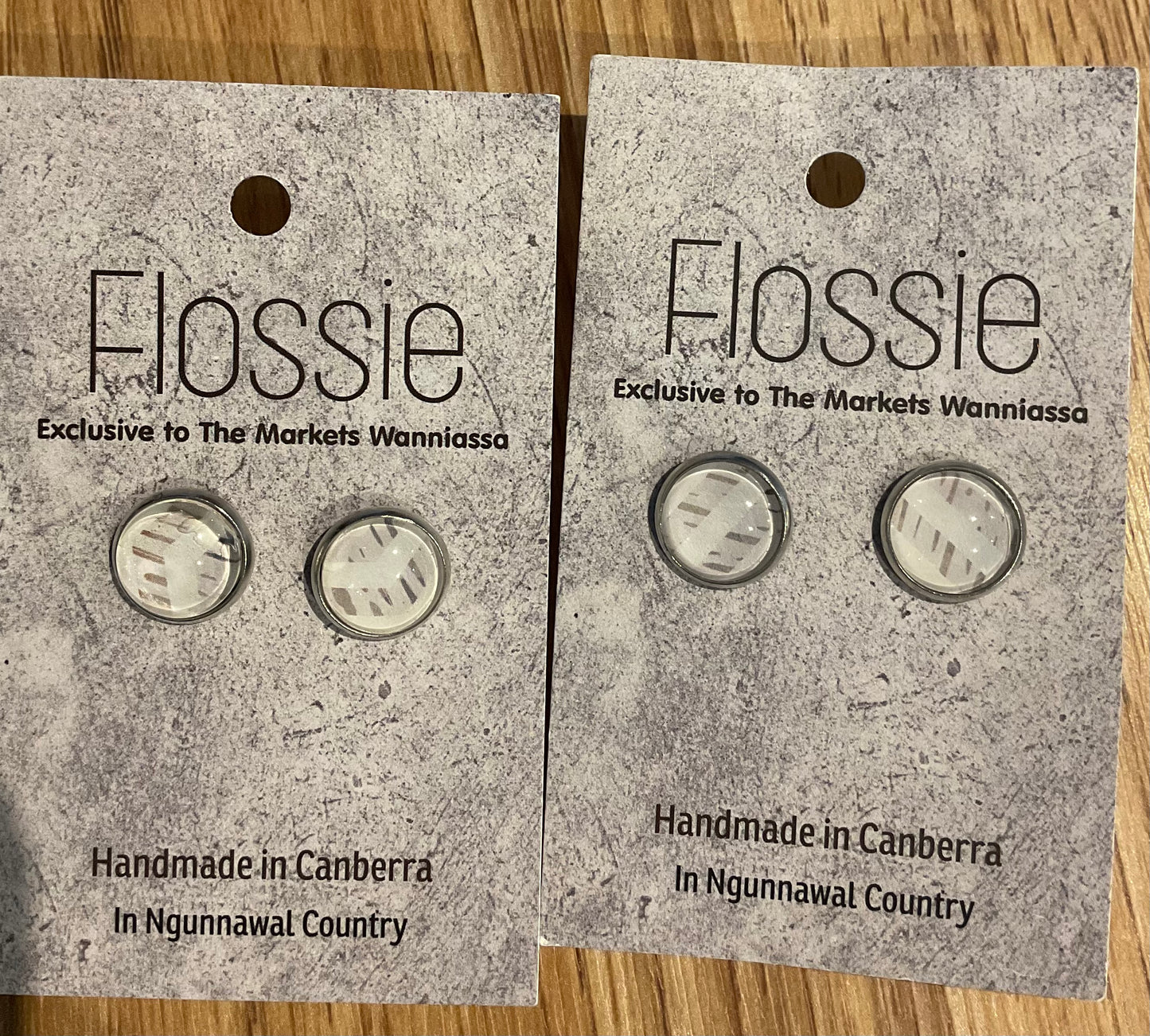 *Earrings Grey White Pattern Studs