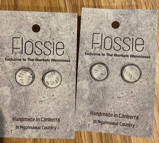 *Earrings Grey White Pattern Studs