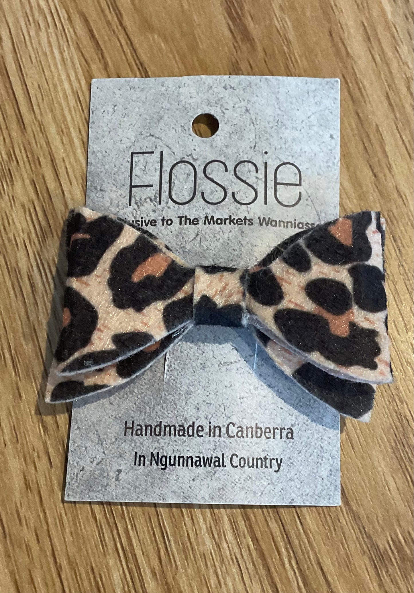 *Felt Hair Bow Single Clip