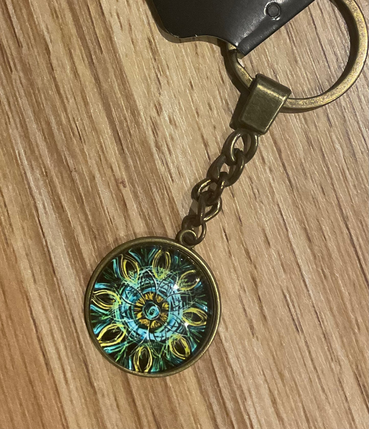 *Glass Dome Keychain Bronze