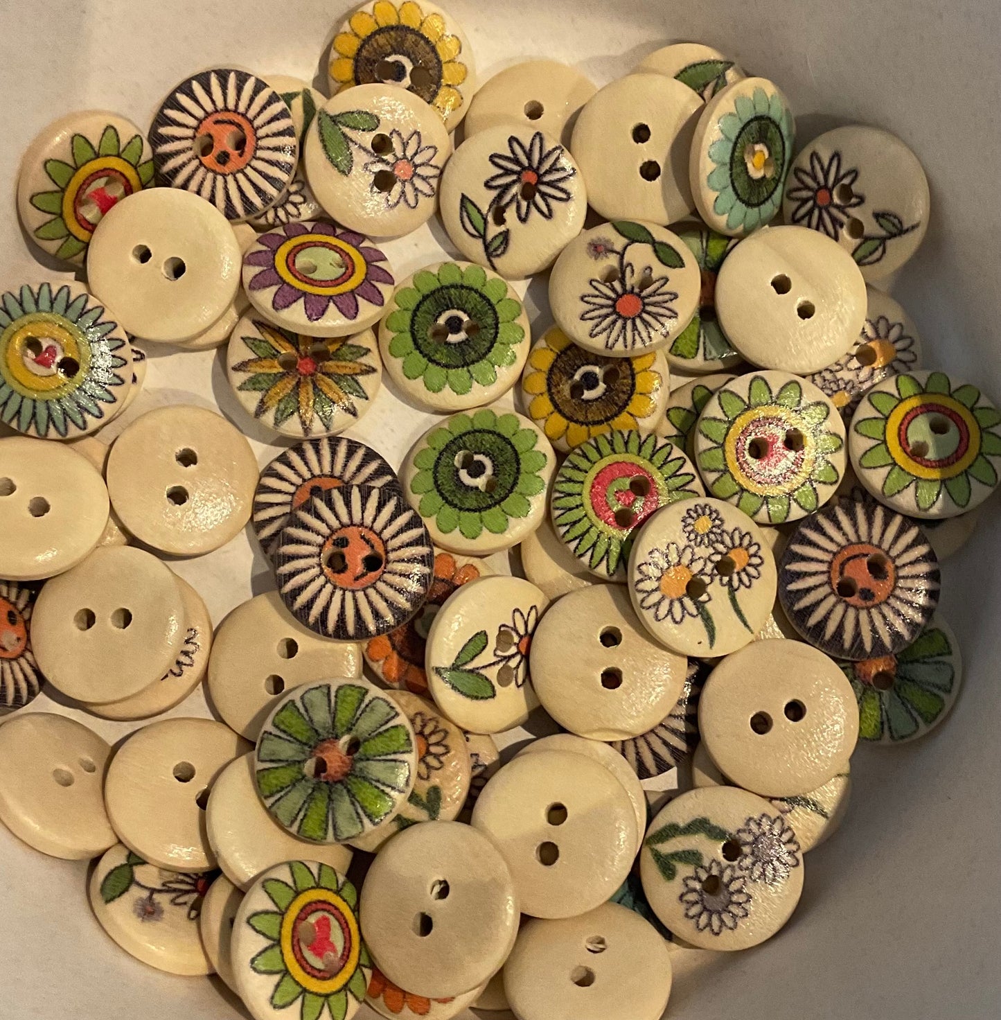 *Loose Buttons -Wooden Floral Print