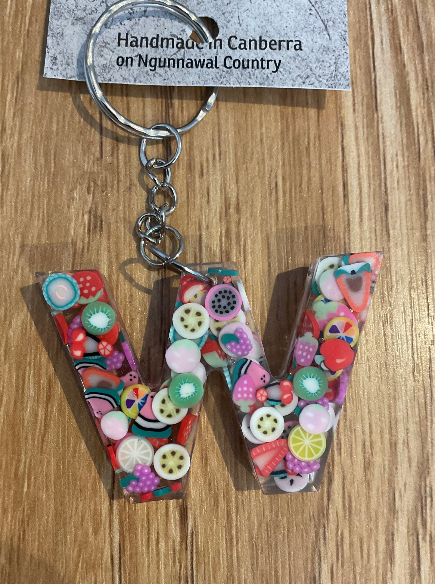 *Keychain Resin Letter W