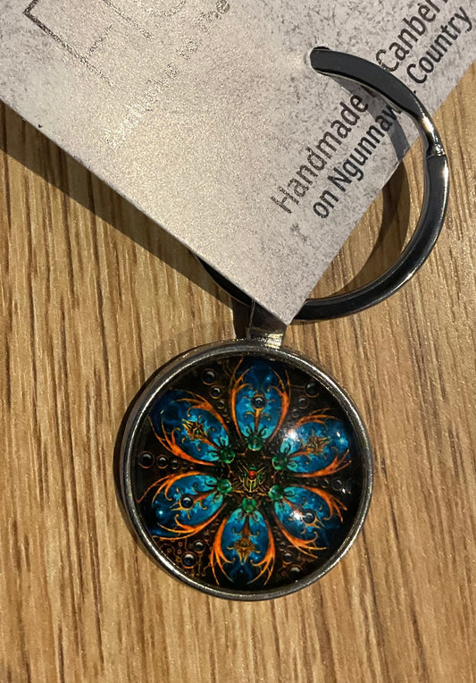 *Glass Dome Keychain Silver